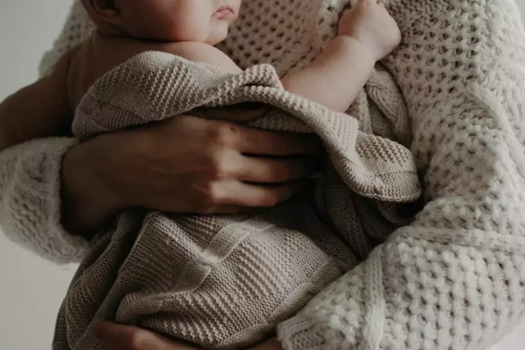 Lazultak a feltételek, 35 év lesz a babaváró hitel felvételének korhatára